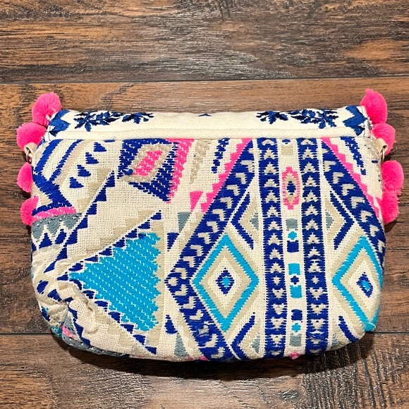 Embroidered Pom Pom Clutch 💕💙 - Picture 2 of 7
